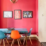 Apartment Explore From An Artistic Alfama *