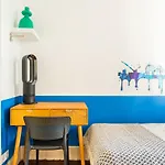 Explore From An Artistic Alfama Apartment *