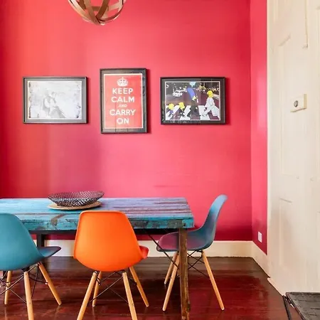 Apartment Explore From An Artistic Alfama *