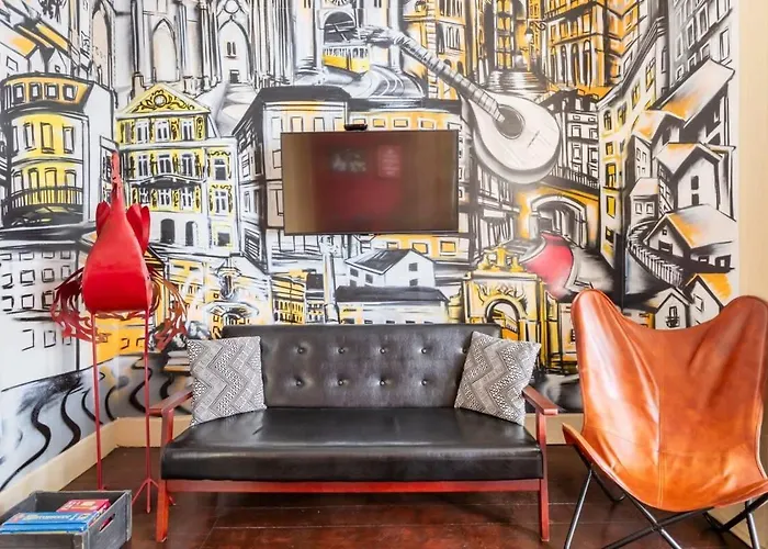 Explore From An Artistic Alfama * Lisbon