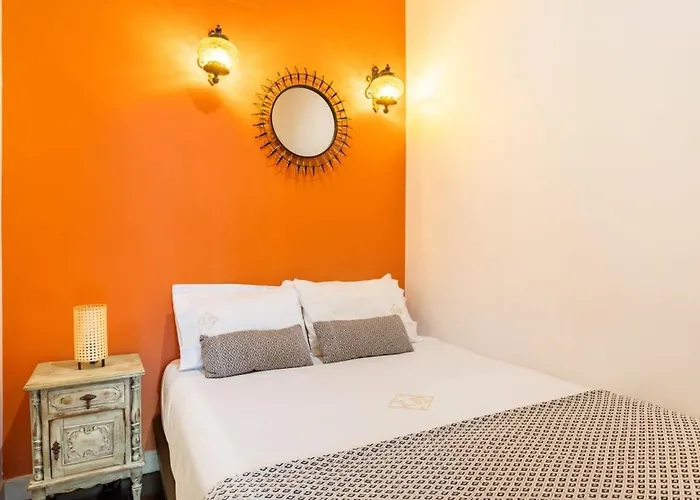 Explore From An Artistic Alfama Apartment