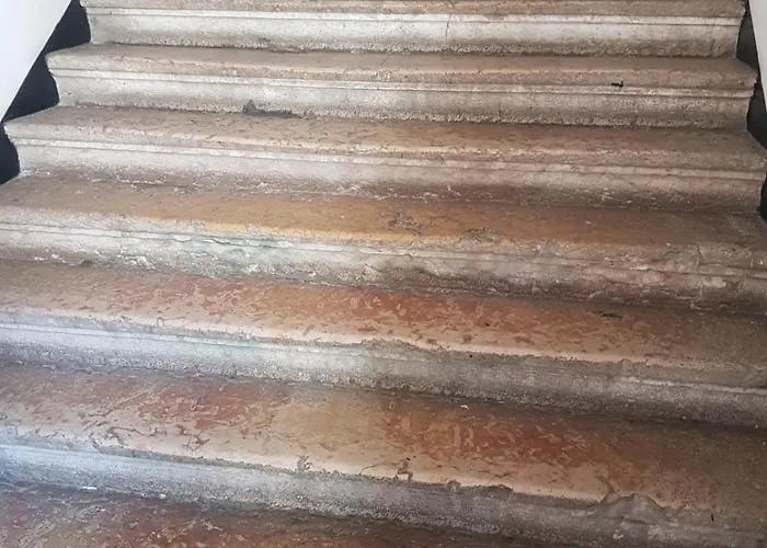 Explore From An Artistic Alfama Apartment *