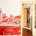 شقة Explore From An Artistic Alfama